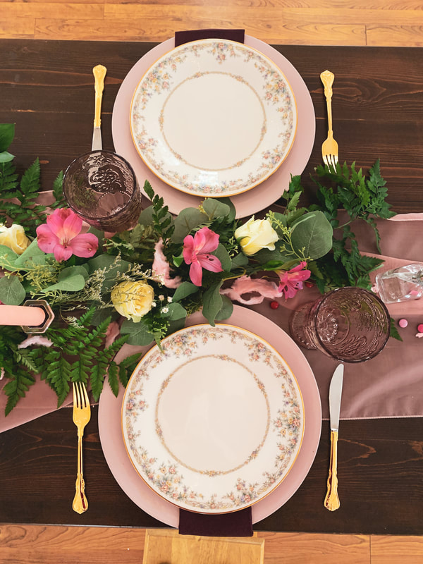 pink, floral, gold, and purple place settings