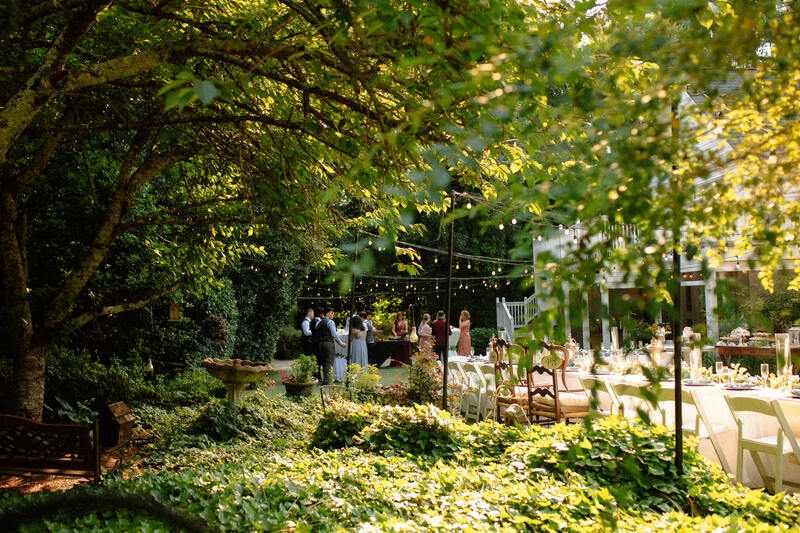 garden wedding reception in the summer