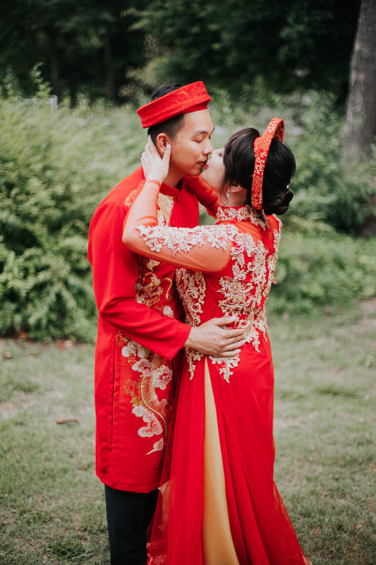 bride and groom in traditional vietnamese ao dai